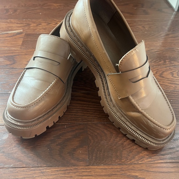 American Eagle Medium Brown Faux Leather Chucky Lug Sole Penny Loafers Size 9 - Picture 12 of 16